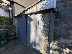 Photo 16- click for photo gallery